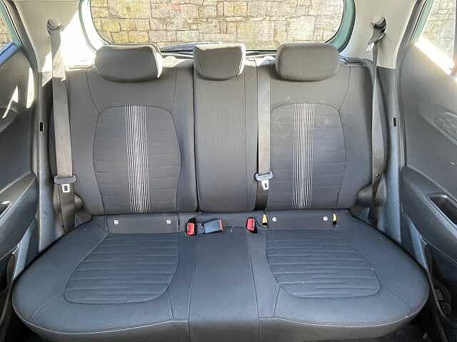 Hyundai i10 1.0 MPi SE Connect 5dr