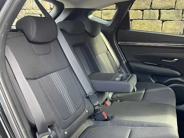 Hyundai Tucson 1.6 TGDi Hybrid 230 SE Connect 5dr 2WD Auto