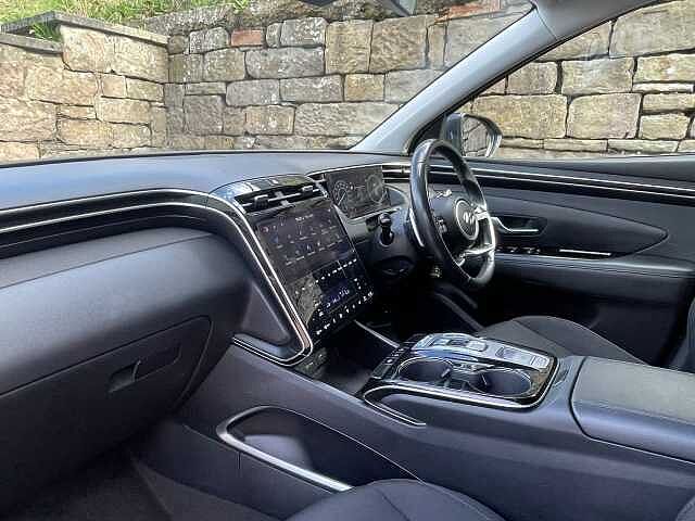 Hyundai Tucson 1.6 TGDi Hybrid 230 SE Connect 5dr 2WD Auto
