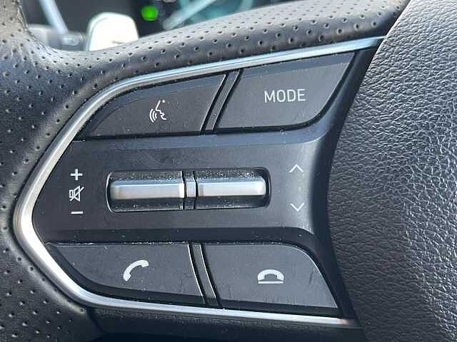 Hyundai Santa Fe 1.6 TGDi Hybrid Ultimate 5dr 4WD Auto