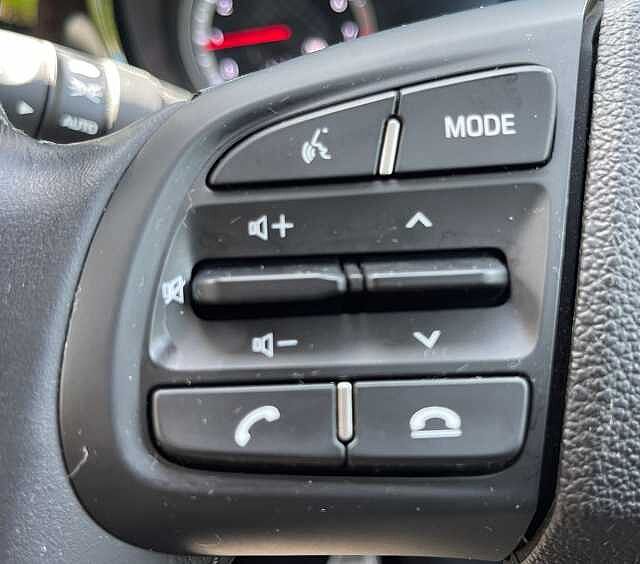 Hyundai I10 1.0 MPi SE Connect 5dr White