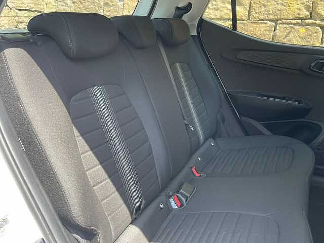 Hyundai I10 1.0 MPi SE Connect 5dr White
